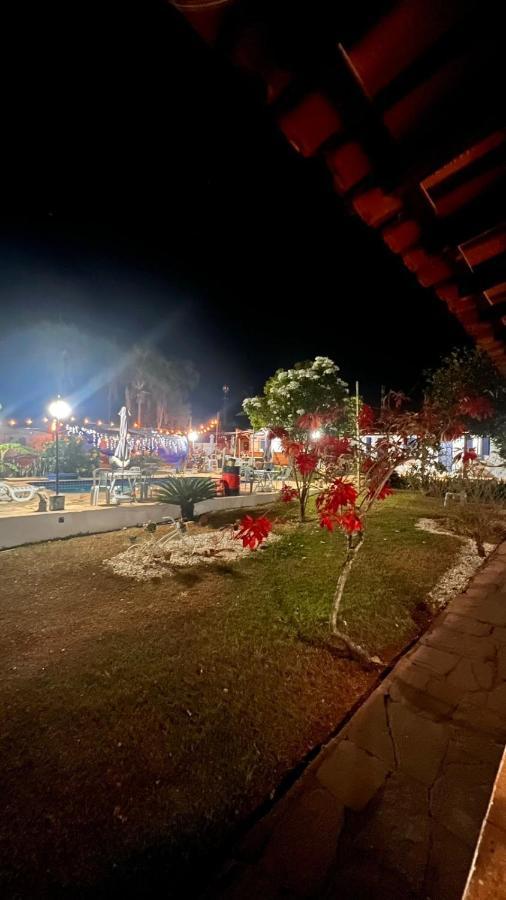 Chales E Camping Bela Vista Пиренополис Экстерьер фото